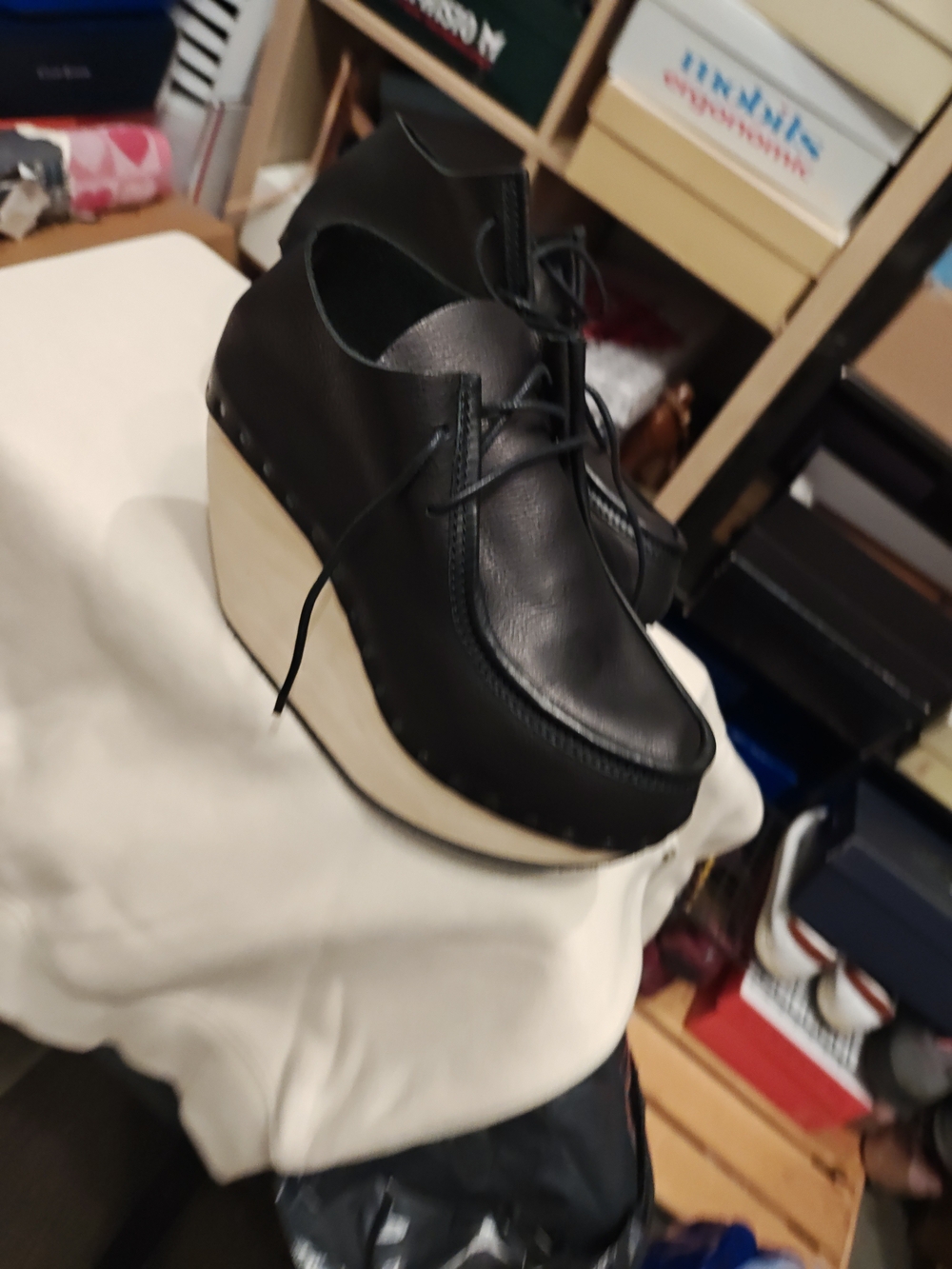 Black Leather Platform Lace-Up Shoes with Cream Wedge 42